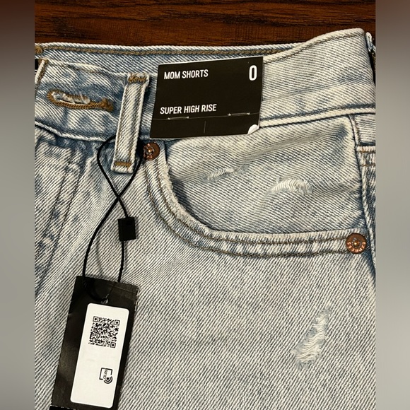 Express Mom Shorts size 0 - Picture 2 of 6
